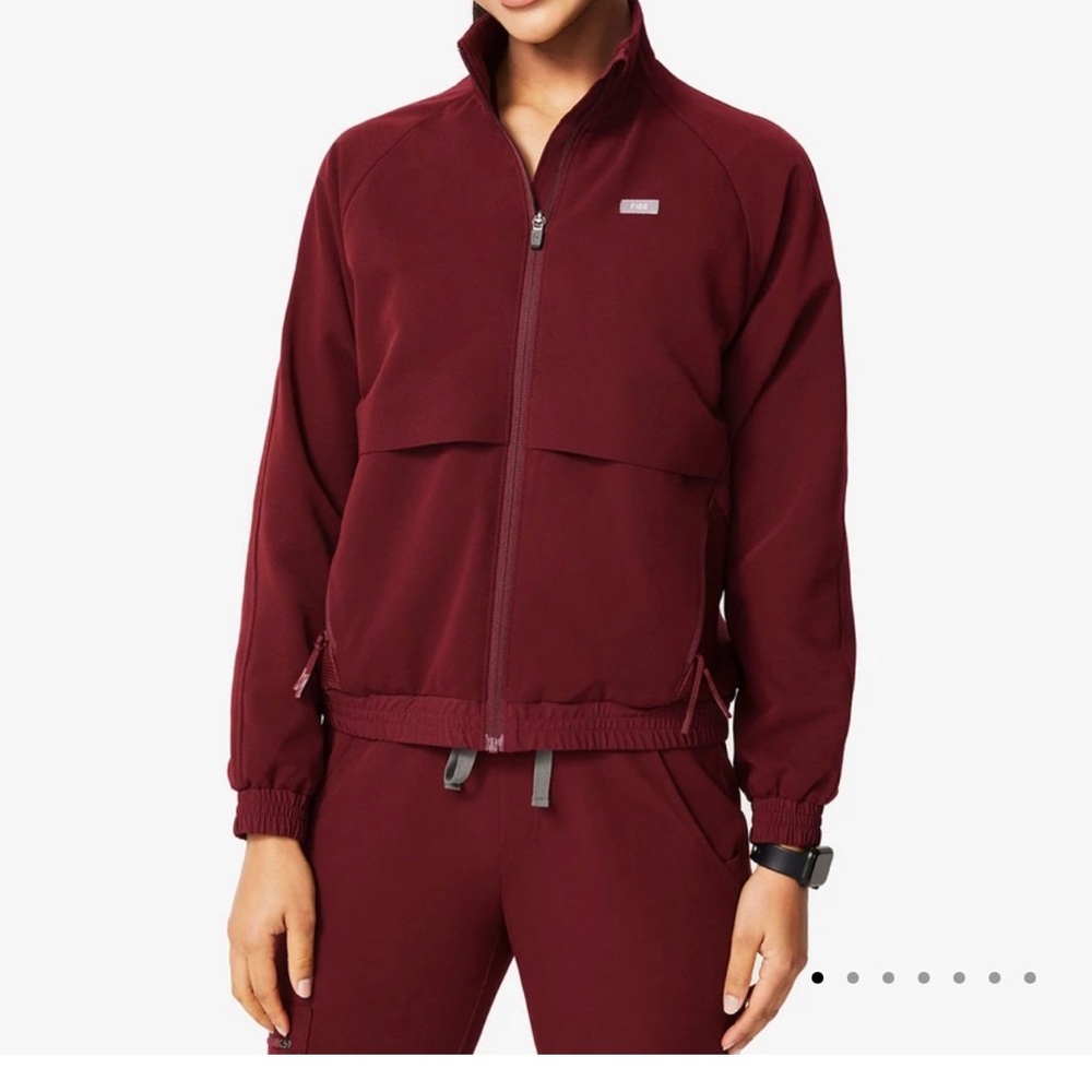 FIGS Sydney Jacket